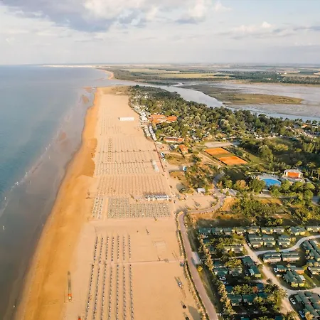 Cozy By The Bibione