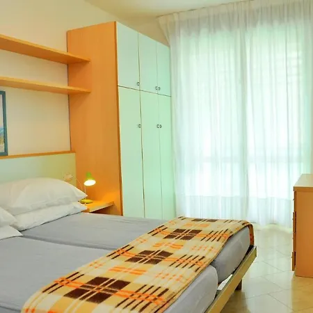 דירה Cozy By The ביביונה