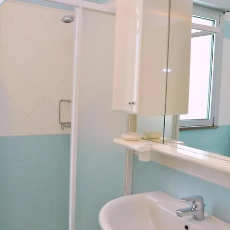 Apartman Cozy By The *